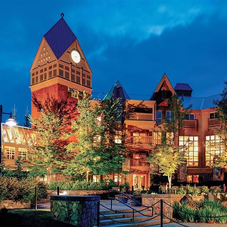 Hilton Grand Vacations Club Whistler Hotel Exterior photo